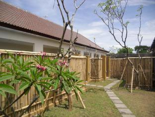 Dewi Dewi Villas Санур Экстерьер фото